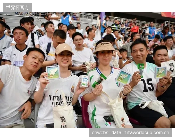 当普通球迷还在为有线电视付费时，顶级赛事的第一人称视角体验已成为少数精英的“特权消费